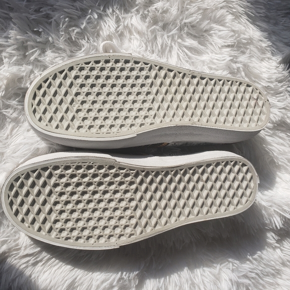 Hand Painted Fall Out Boy Cork Tree Vans - Picture 5 of 8